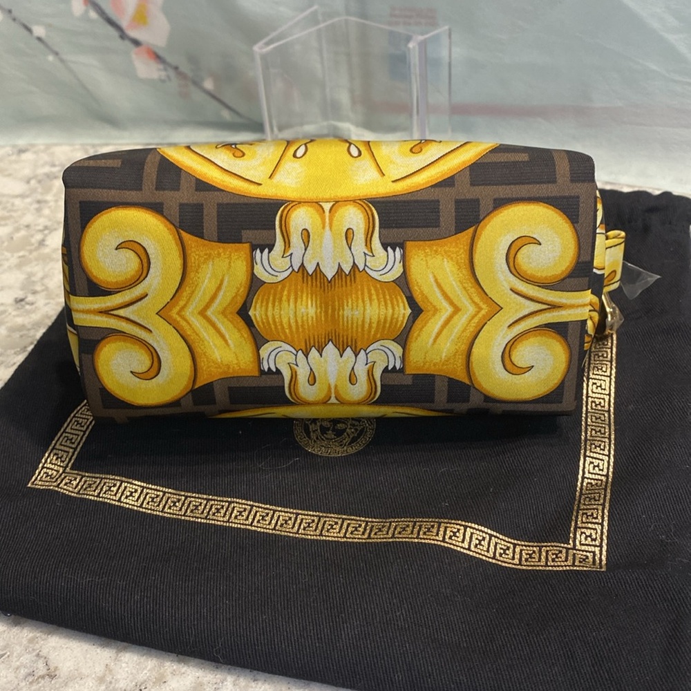 Fendace “Fendi x Versace” Toiletry Bag NEW - Picture 7 of 13